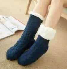 Oversized Hoodie Blanket & Socks - Fullshopping